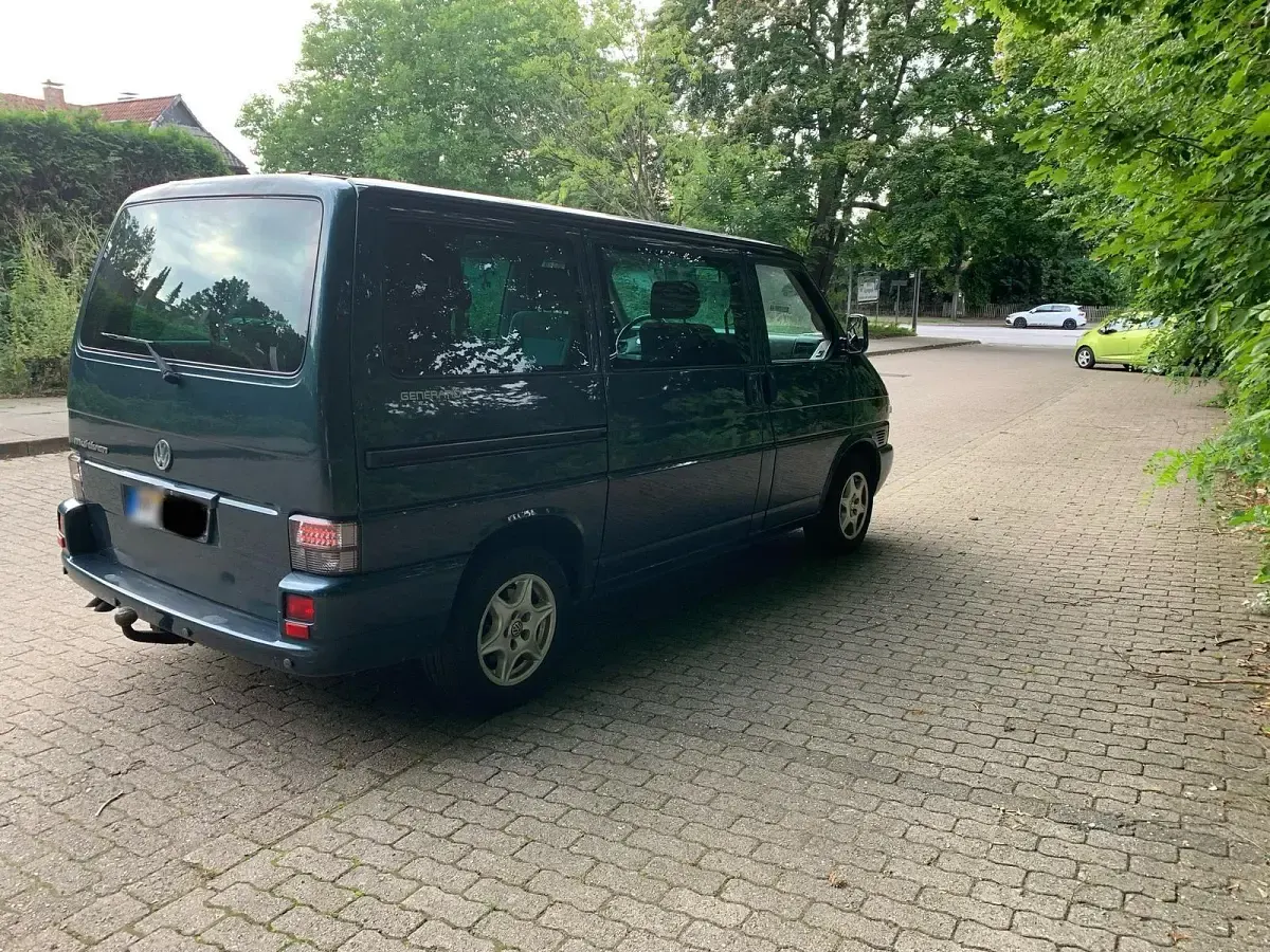 Gebraucht VW T4 102 PS (75 kW) 2001 Grün Van