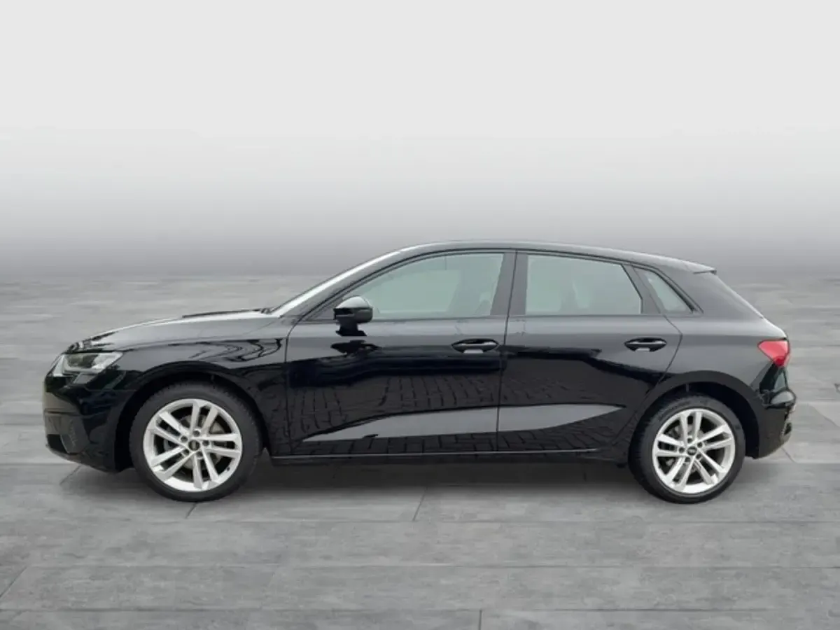 Gebraucht Audi A3 Premium 150 PS (110 kW) 2023 Schwarz Limousine