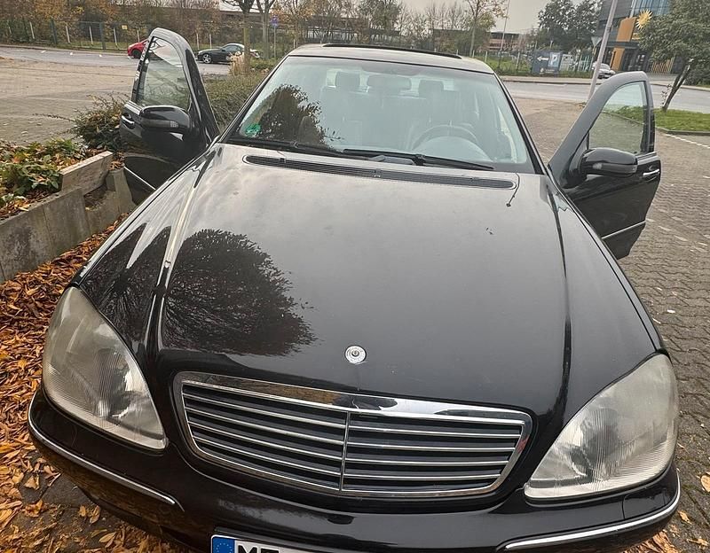Schwarz Gebraucht 2001 Mercedes S320 Limousine | 1.500 € (Superpreis) - Bild 1/4