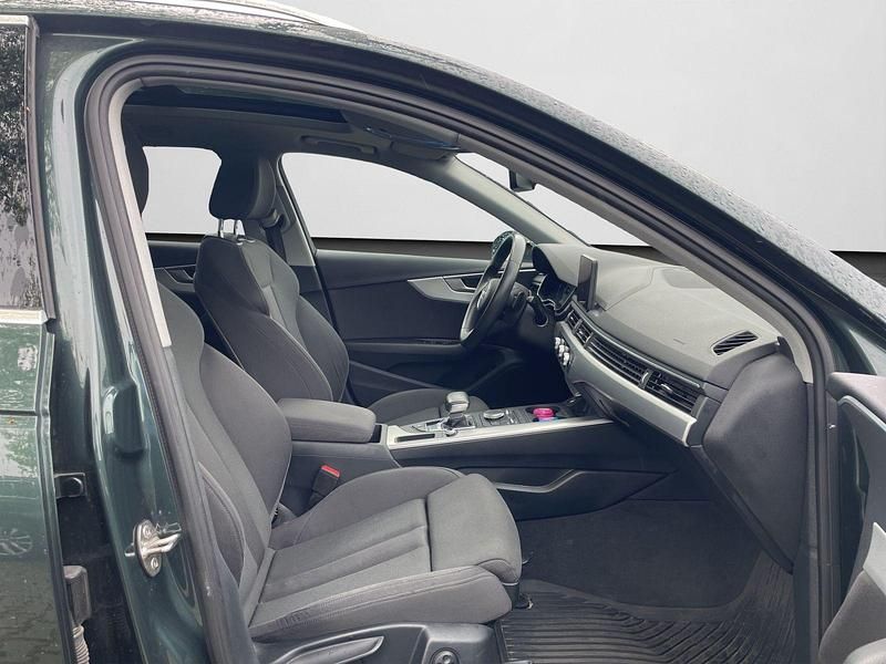 Gebraucht Audi A4 Sport 190 PS (139 kW) 2019 Andere farbe Kombi