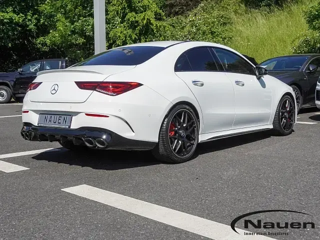 Gebraucht Mercedes CLA45 AMG AMG 421 PS (309 kW) 2022 Polarweiss Limousine
