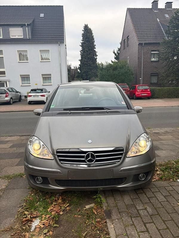 Silber Gebraucht 2005 Mercedes A170 Kombi | 3.800 € (Fairer Preis) - Bild 1/4