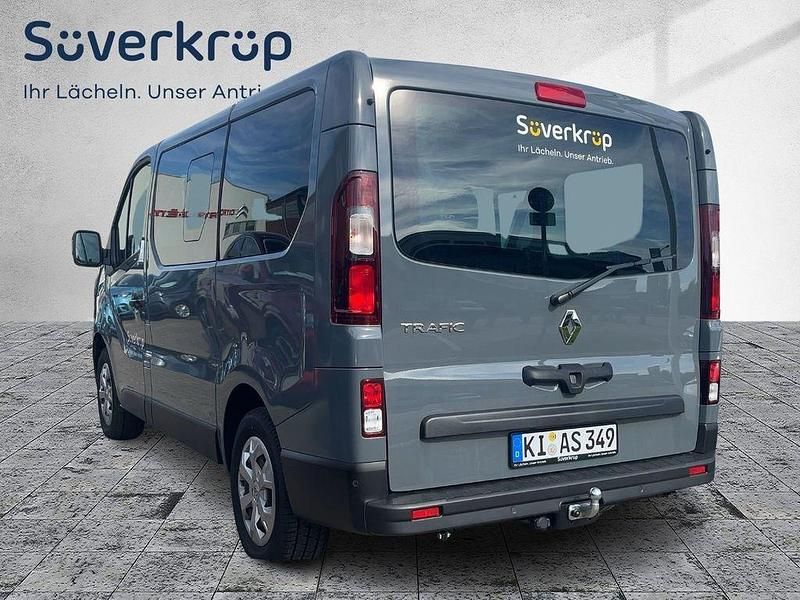 Gebraucht Renault Trafic Life 150 PS (110 kW) 2024 Grau Van / Kleinbus