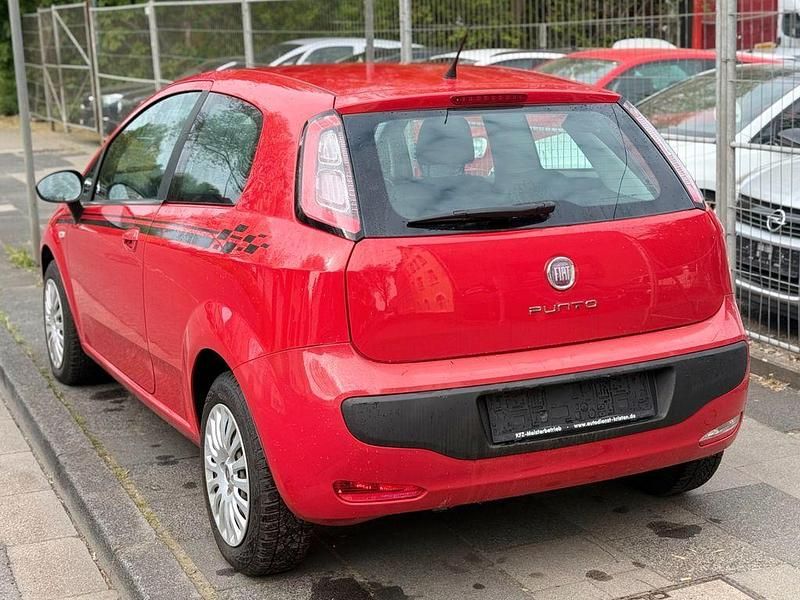 Gebraucht Fiat Punto Evo 69 PS (50 kW) 2012 Rot Kleinwagen