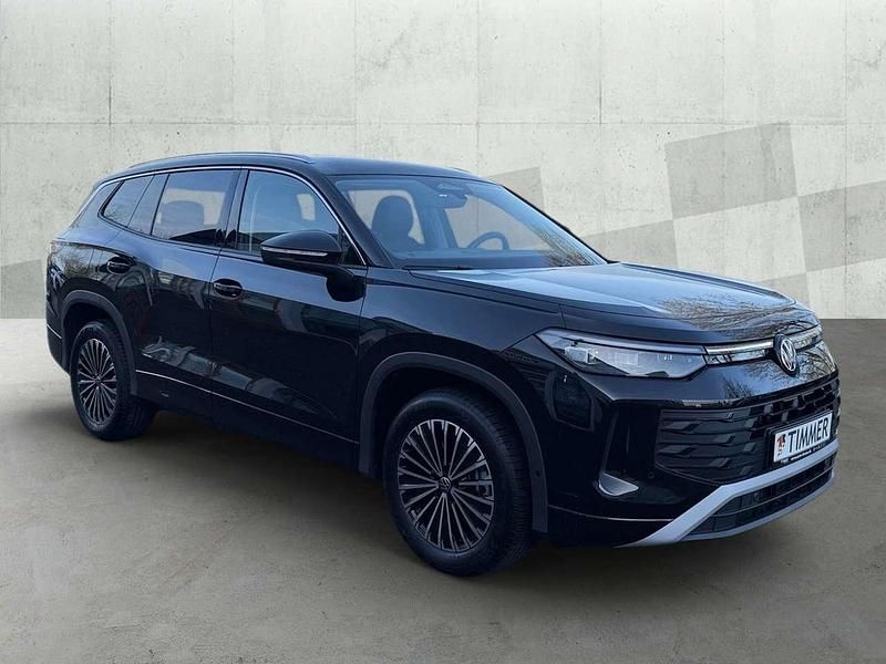 Gebraucht VW Tayron Life 150 PS (110 kW) 2025 Grenadillschwarz metallic SUV