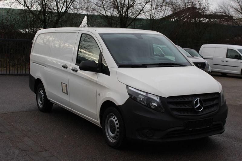 Gebraucht Mercedes Vito 163 PS (119 kW) 2020 Weiß Van