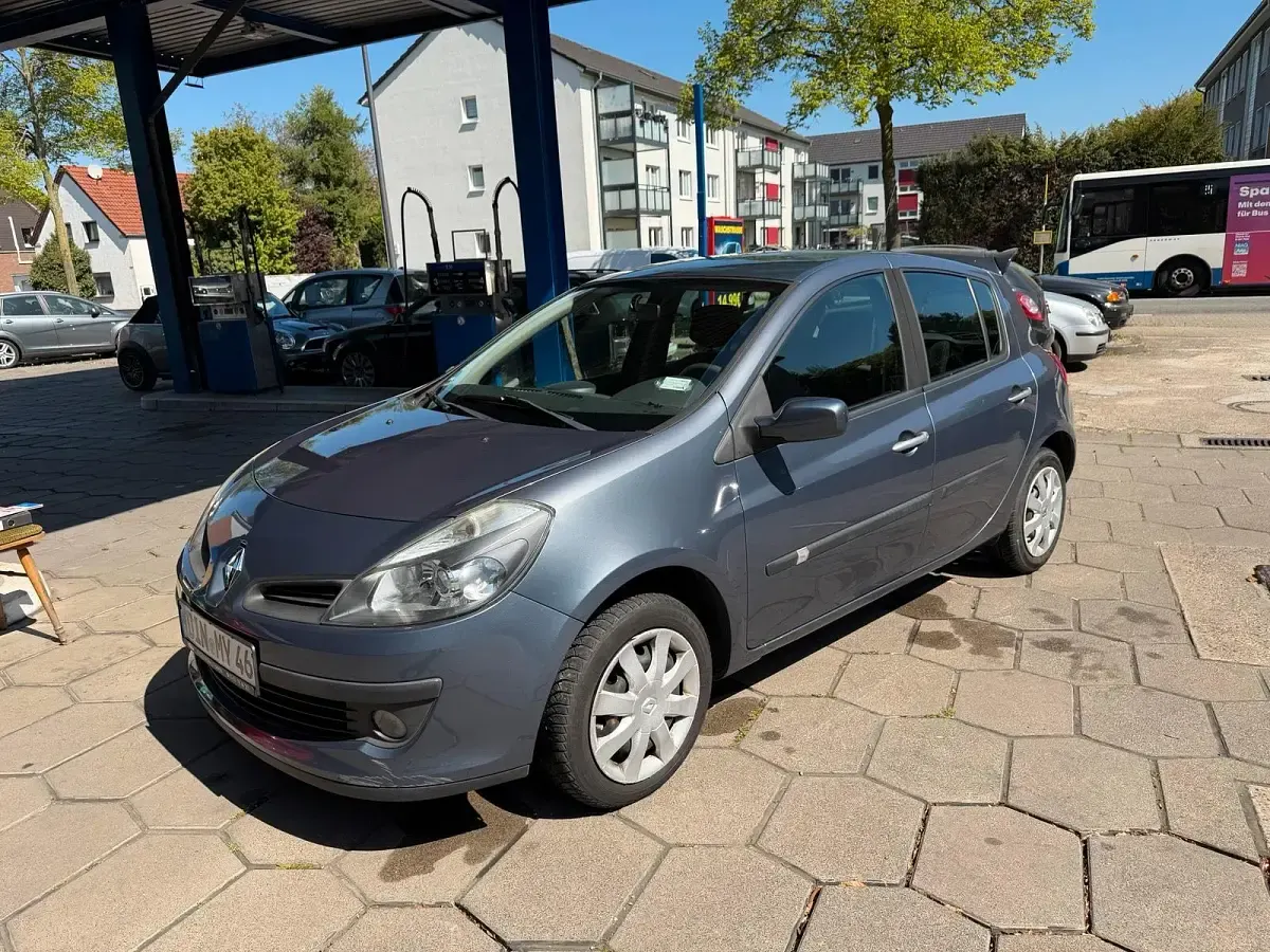 Brugt Renault Clio II 75 HK (55 kW) 2007 Blå Hatchback