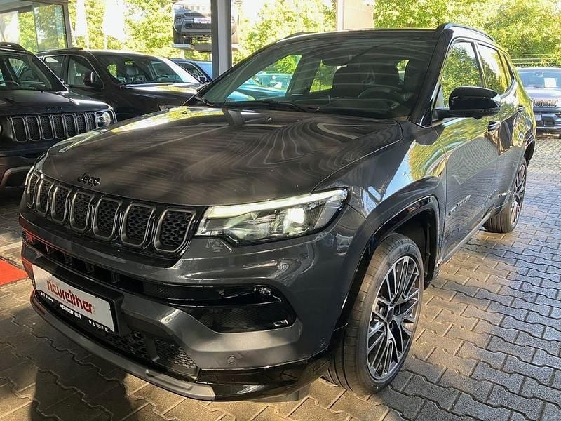 Grau Neu 2025 Jeep Compass Summit SUV | 37.990 € (Fairer Preis) - Bild 1/4