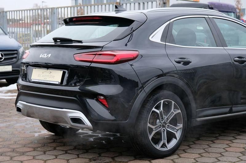 Gebraucht Kia XCeed Spirit 141 PS (103 kW) 2022 Schwarz SUV