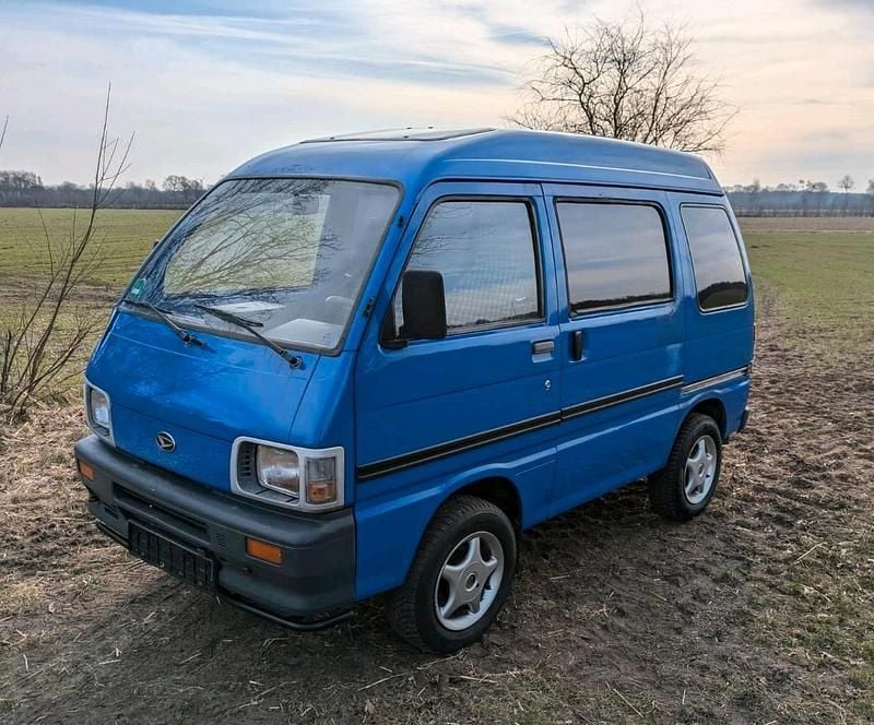 Blau Gebraucht 1995 Daihatsu Hijet Van / Kleinbus | 2.300 € - Bild 1/4