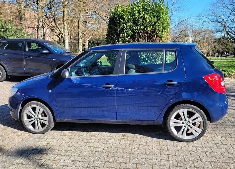Gebraucht Skoda Fabia 86 PS (63 kW) 2014 Blau Kleinwagen