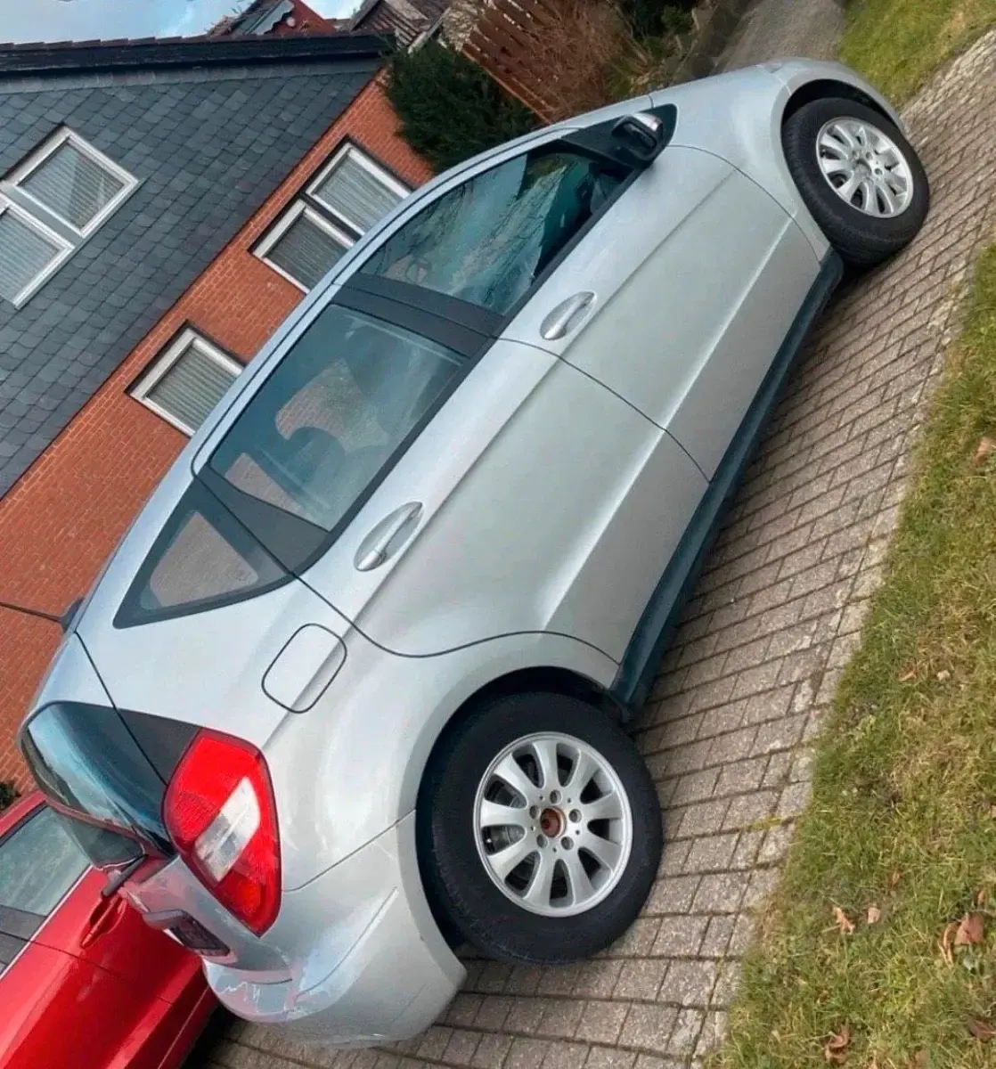 Używany Mercedes A160 82 KM (60 kW) 2008 Srebrny Sedan/Limuzyna