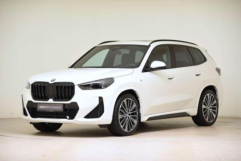 Alpinweiß Gebraucht 2025 BMW X1 M Sport SUV | 59.380 € - Bild 1/4