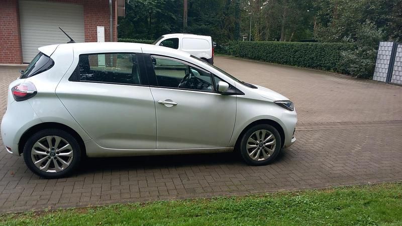 Gebraucht Renault Zoe 80 kW (110 PS) 2022 Weiß Kleinwagen
