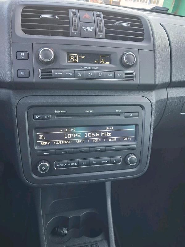 Gebraucht Skoda Roomster 90 PS (66 kW) 2012 Grau Van / Kleinbus