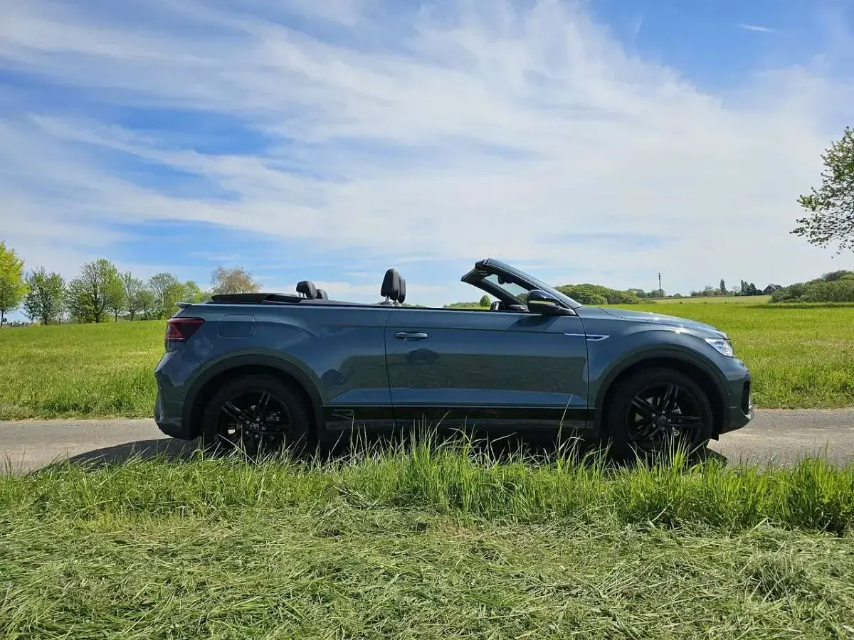 Gebraucht VW T-Roc Cabriolet R-line 150 PS (110 kW) 2024 Grün Cabrio