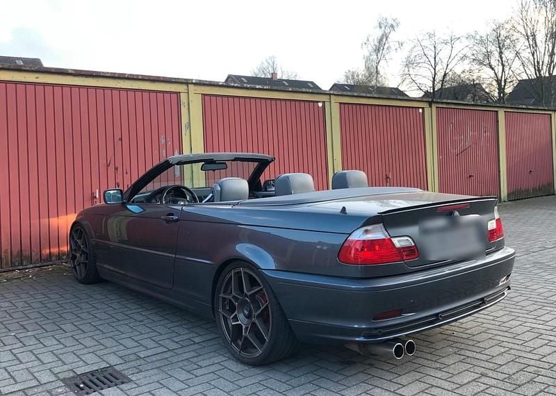 Gebraucht BMW 318 Cabriolet 143 PS (105 kW) 2004 Grau Cabrio