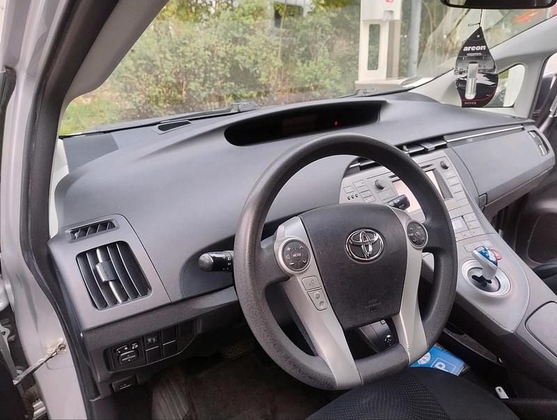 Gebraucht Toyota Prius 136 PS (100 kW) 2012 Grau Limousine