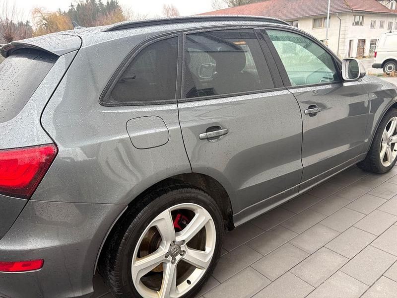 Gebraucht Audi SQ5 Competition 326 PS (239 kW) 2015 Grau SUV