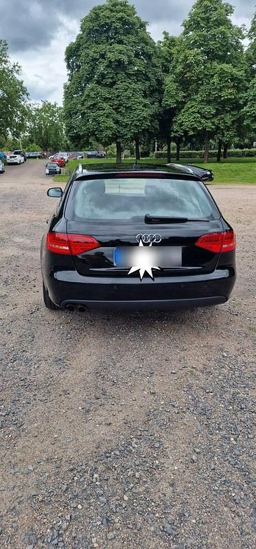 Gebraucht Audi A4 Ambiente 143 PS (105 kW) 2011 Schwarz Kombi