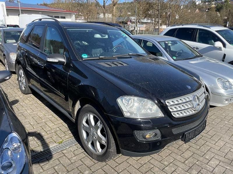 Gebraucht Mercedes ML420 306 PS (225 kW) 2008 Schwarz SUV