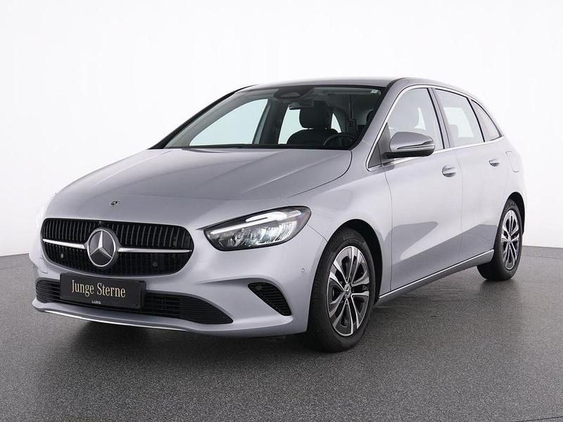Silber Gebraucht 2024 Mercedes B180 Progressive Van / Kleinbus | 29.835 € (Superpreis) - Bild 1/4