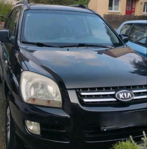 Schwarz Gebraucht 2005 Kia Sportage 2 SUV | 3.500 € (Etwas zu teuer) - Bild 1/3
