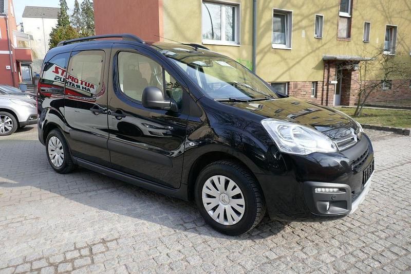 Gebraucht Citroën Berlingo 120 PS (88 kW) 2018 Schwarz Van / Kleinbus