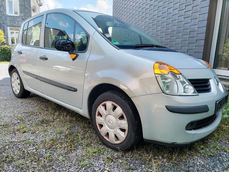 Silber Gebraucht 2006 Renault Modus Van / Kleinbus | 1.000 € (Guter Preis) - Bild 1/4