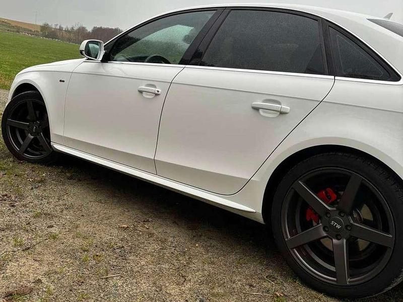 Gebraucht Audi A4 Ambition 150 PS (110 kW) 2014 Weiß Limousine