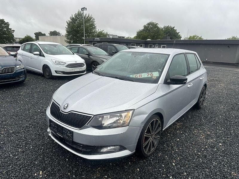 Silber Gebraucht 2015 Skoda Fabia Style Kleinwagen | 4.000 € (Guter Preis) - Bild 1/4