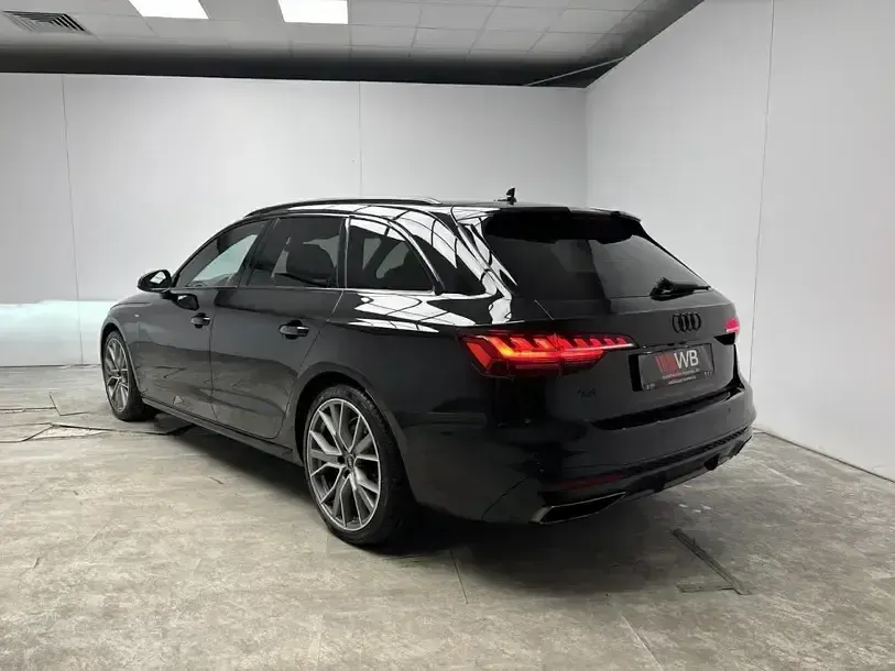 Gebraucht Audi A4 Competition 204 PS (150 kW) 2023 Mythosschwarz Kombi
