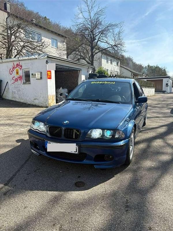 Gebraucht 2001 BMW 330 Limousine | 4.000 € (Fairer Preis) - Bild 1/4