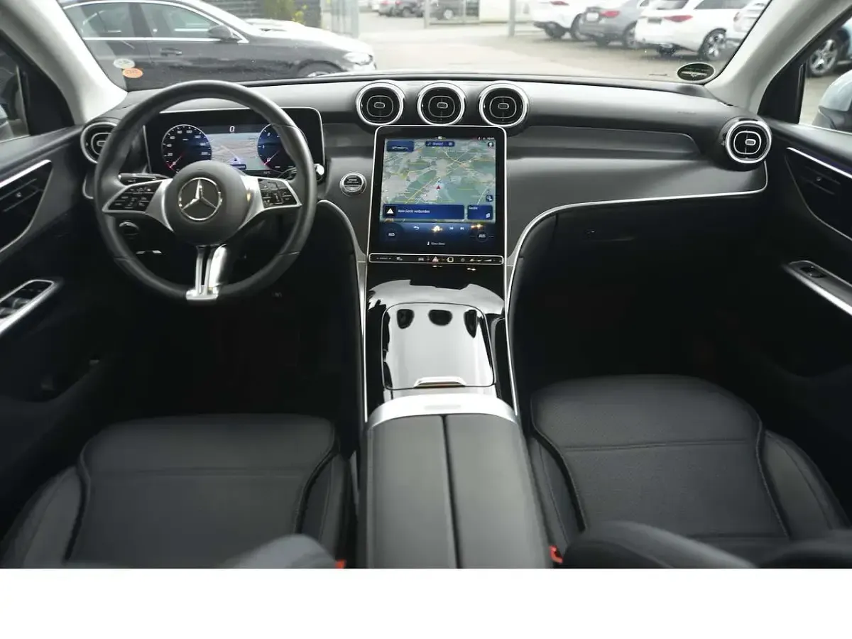 Gebraucht Mercedes GLC300 Advanced 269 PS (197 kW) 2025 Hightechsilber metallic SUV