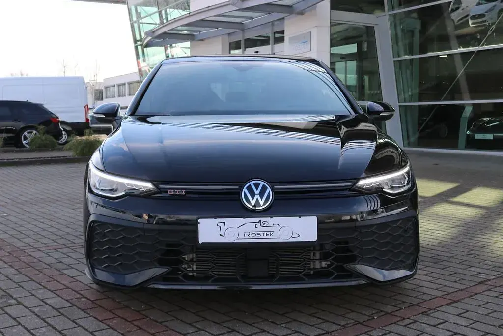 Gebraucht VW Golf VIII Style 265 PS (194 kW) 2025 Schwarz Limousine