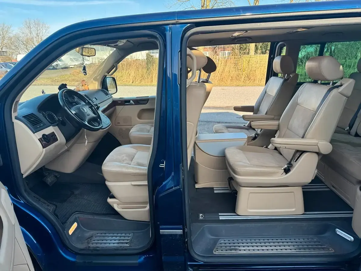 Usata VW T5 Highline 174 CV (127 kW) 2008 Blu Furgone