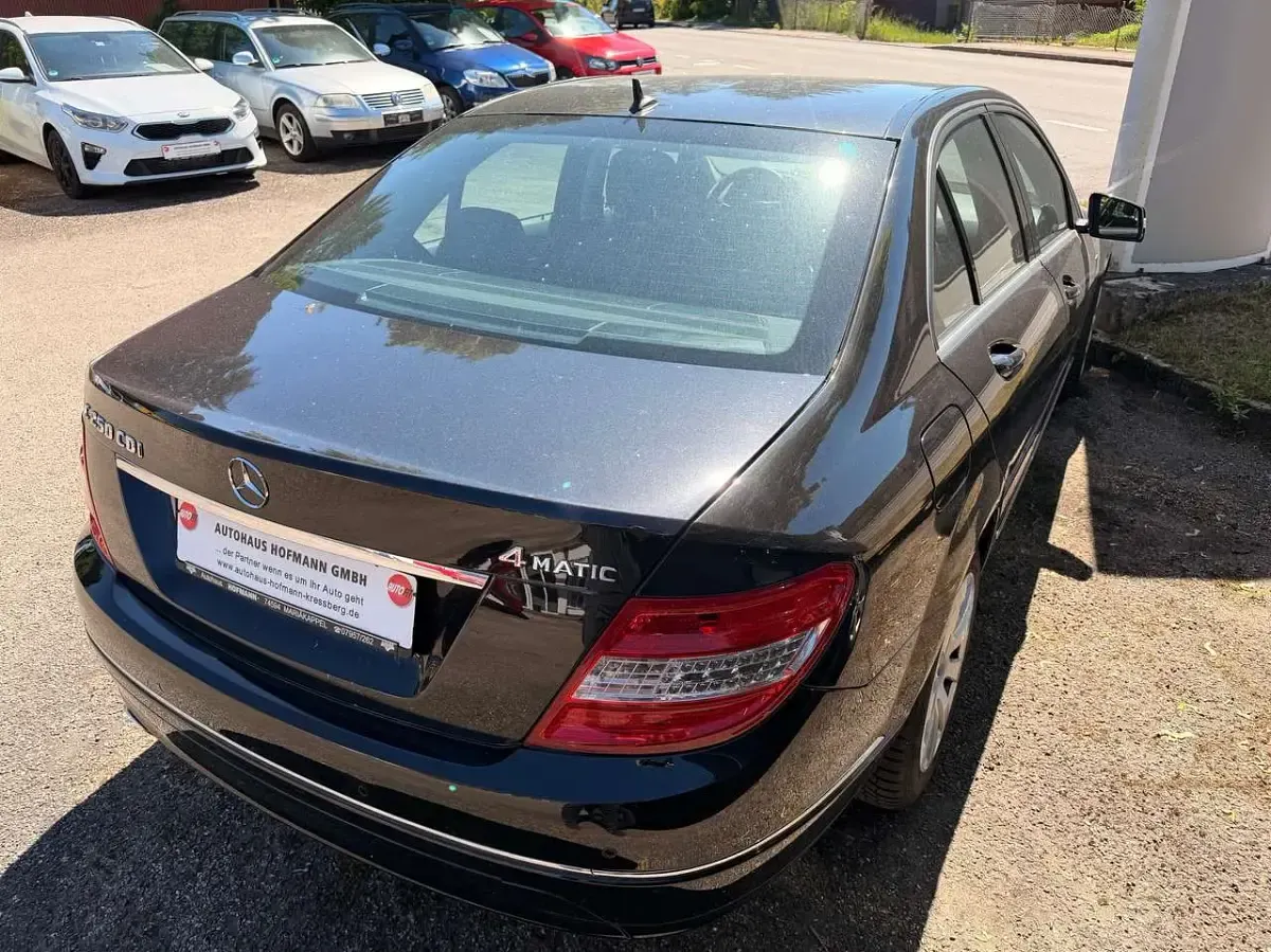 Gebraucht Mercedes C250 204 PS (150 kW) 2011 Obsidianschwarz  metalliclack Limousine