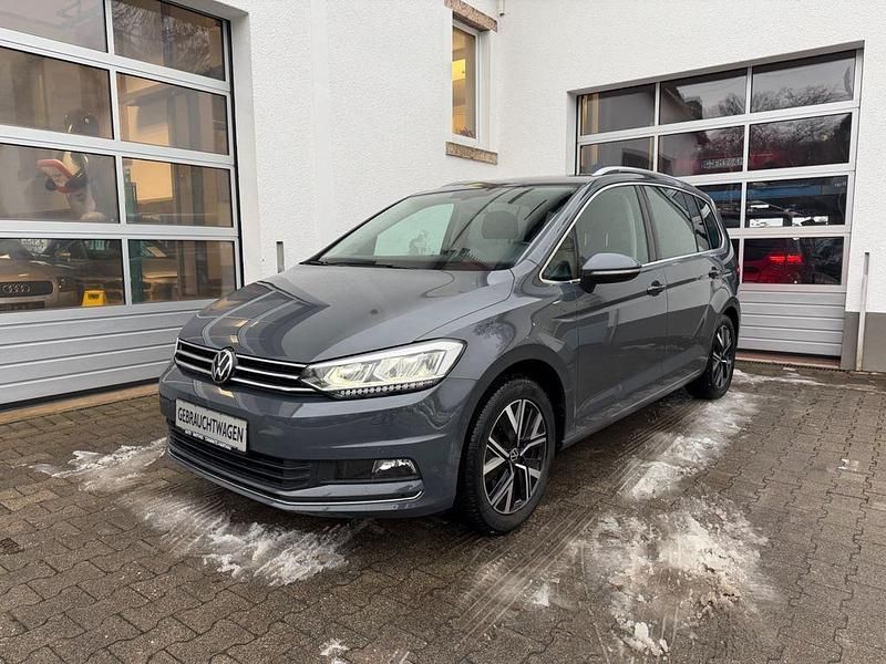Gebraucht VW Touran Highline 150 PS (110 kW) 2021 Grau Van / Kleinbus