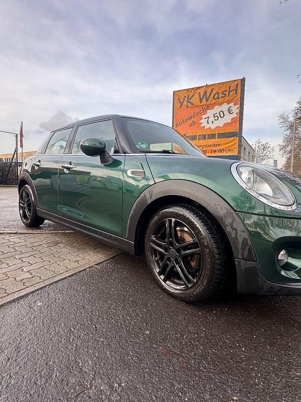 Second-hand Mini ONE 102 CP (75 kW) 2017 Verde Hatchback