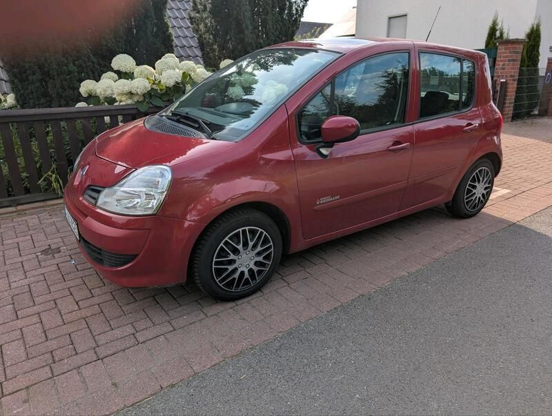 Rot Gebraucht 2011 Renault Modus Van / Kleinbus | 2.999 € (Fairer Preis) - Bild 1/4