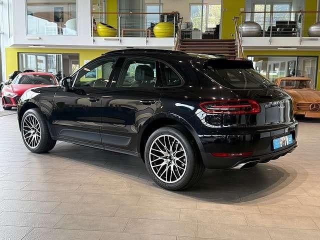 Second-hand Porsche Macan 252 CP (185 kW) 2018 Negru SUV