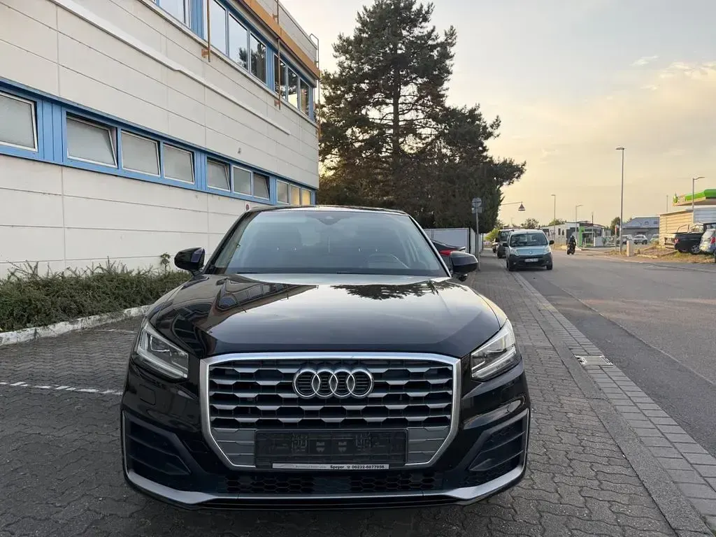 Gebraucht Audi Q2 S-Line 150 PS (110 kW) 2016 Schwarz SUV