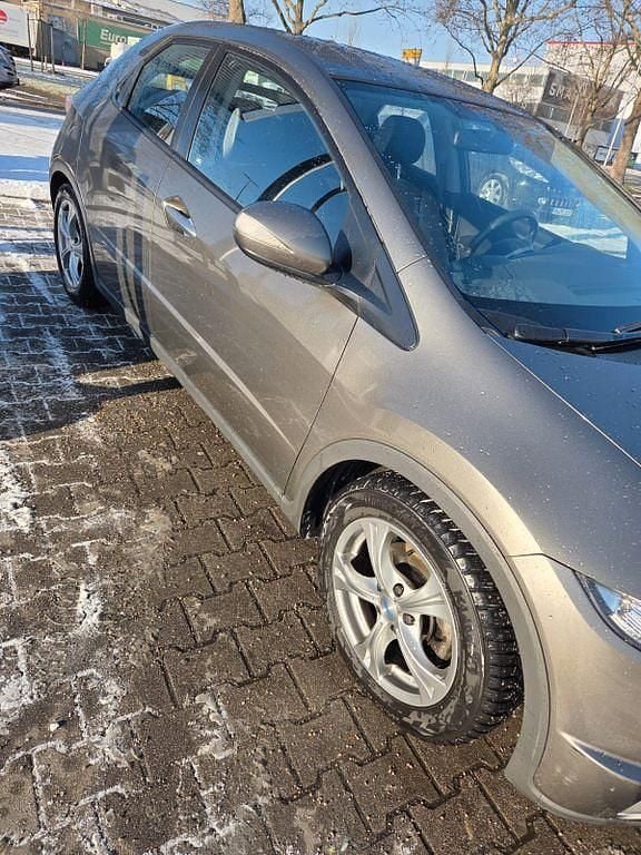 Gebraucht Honda Civic 140 PS (102 kW) 2006 Grau Limousine