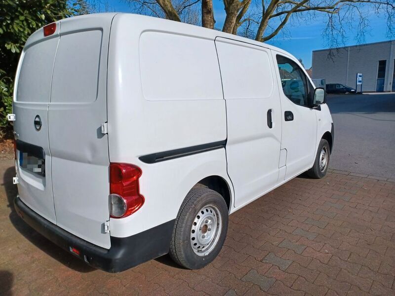 Gebraucht Nissan Evalia 90 PS (66 kW) 2017 Weiß Van / Kleinbus