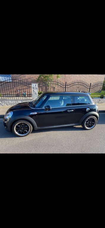 Schwarz Gebraucht 2011 Mini Cooper S Kleinwagen | 8.000 € (Guter Preis) - Bild 1/4