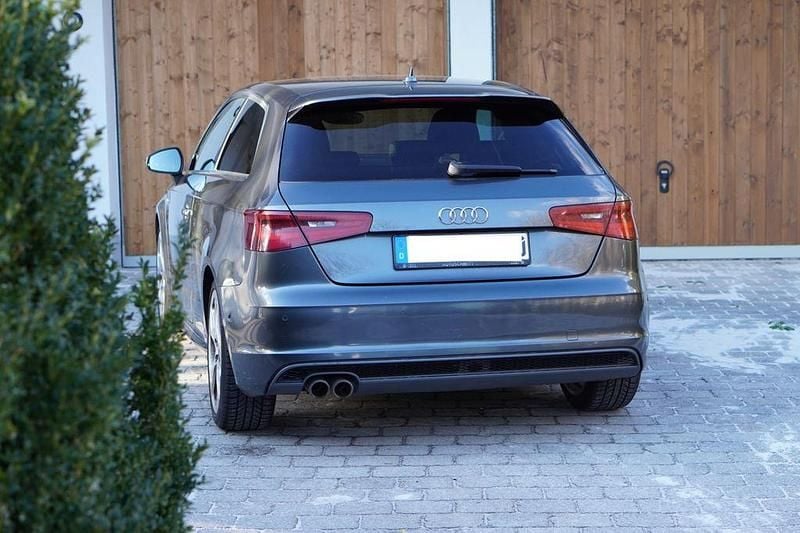 Gebraucht Audi A3 S-Line 150 PS (110 kW) 2013 Grau Limousine
