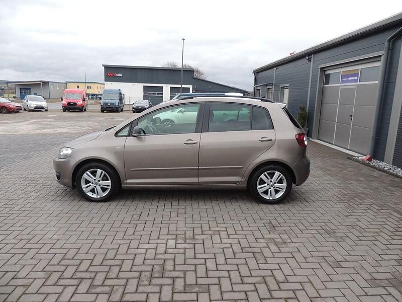 Gebraucht VW Golf Plus Cross Match 140 PS (102 kW) 2012 Braun Van / Kleinbus