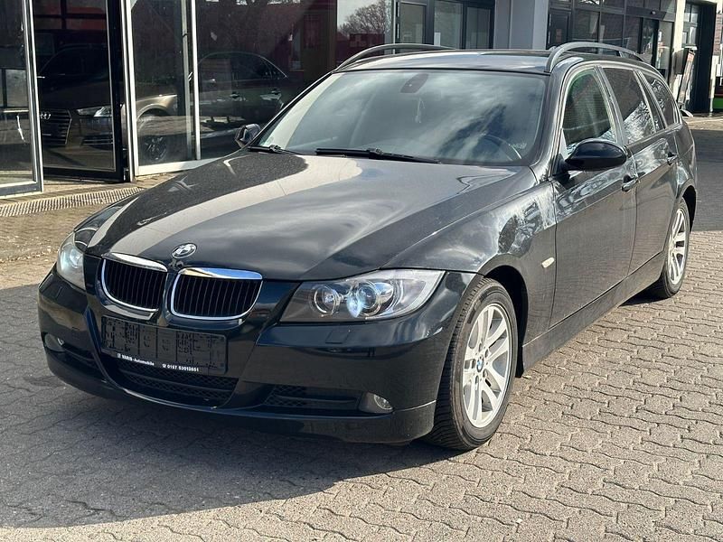 Gebraucht BMW 320 163 PS (119 kW) 2007 Schwarz Kombi
