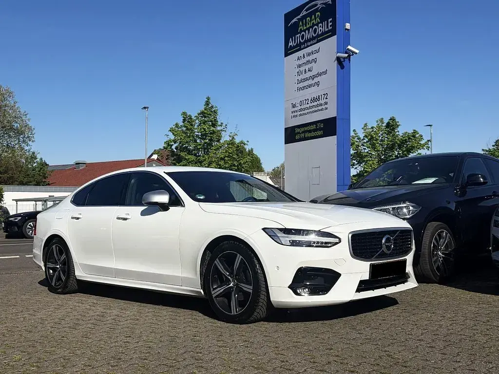 Second-hand Volvo S90 R-Design 190 CP (139 kW) 2019 Alb Berlinǎ