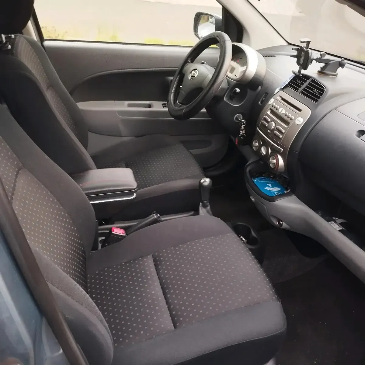 Gebraucht Daihatsu Sirion 91 PS (66 kW) 2011 Grau Kleinwagen